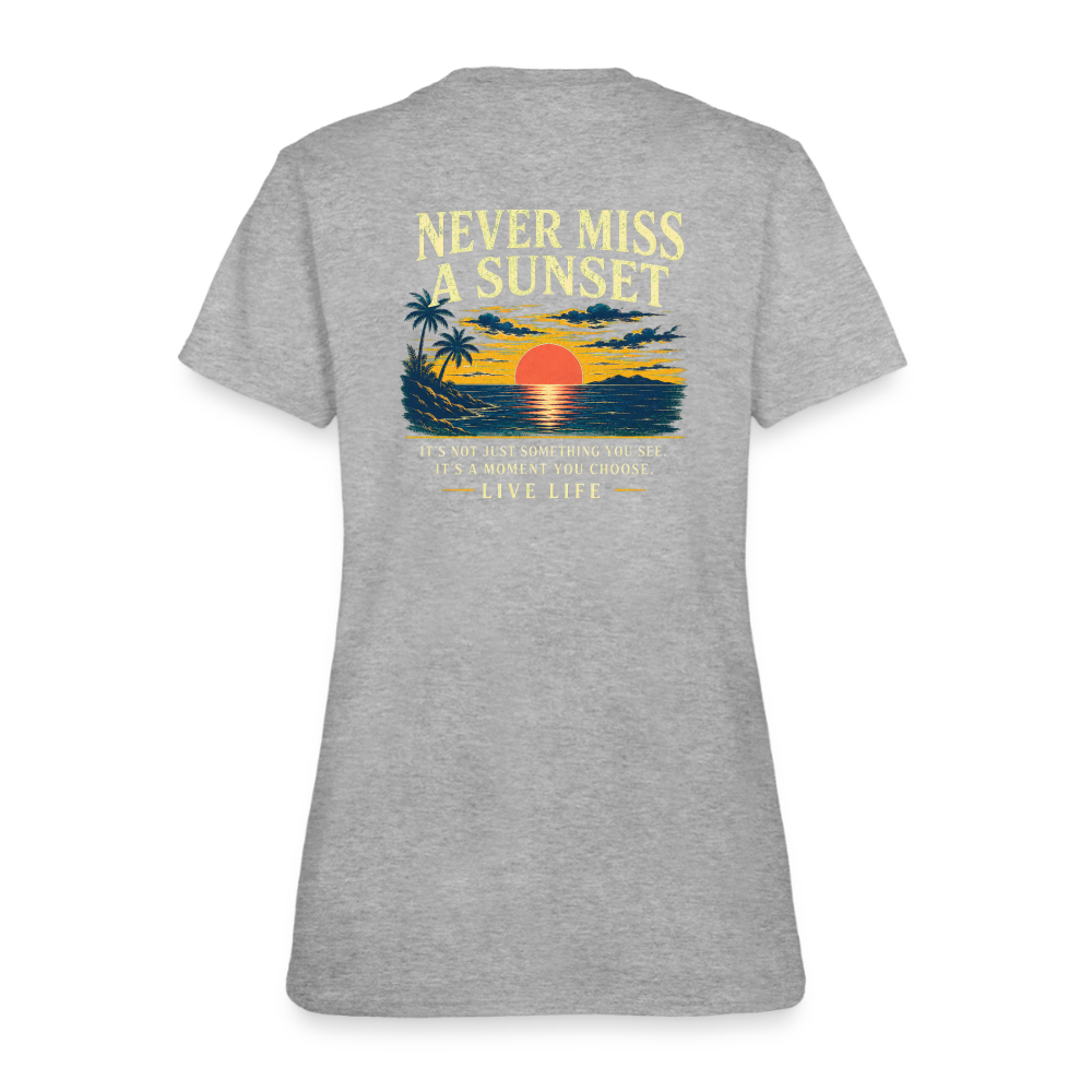 Never Miss a Sunset  Women's T-shirt - heather gray