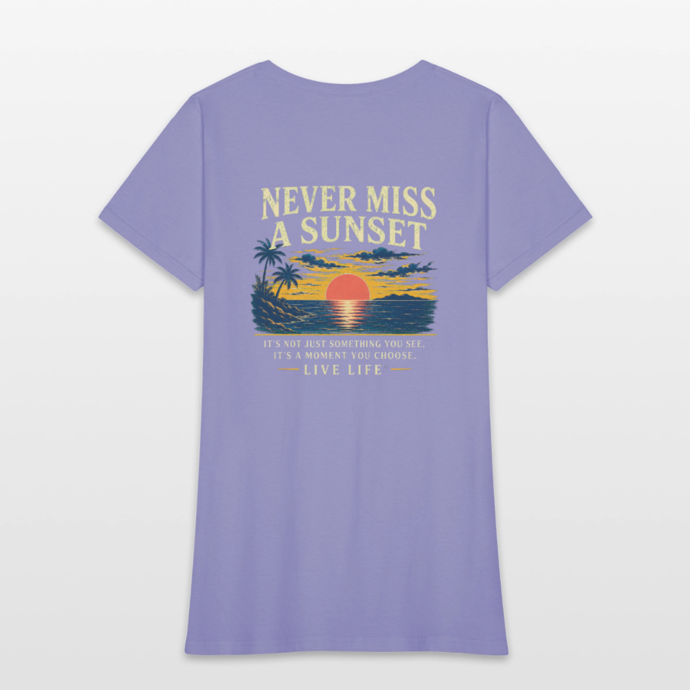 Never Miss a Sunset  Women's T-shirt - lavender