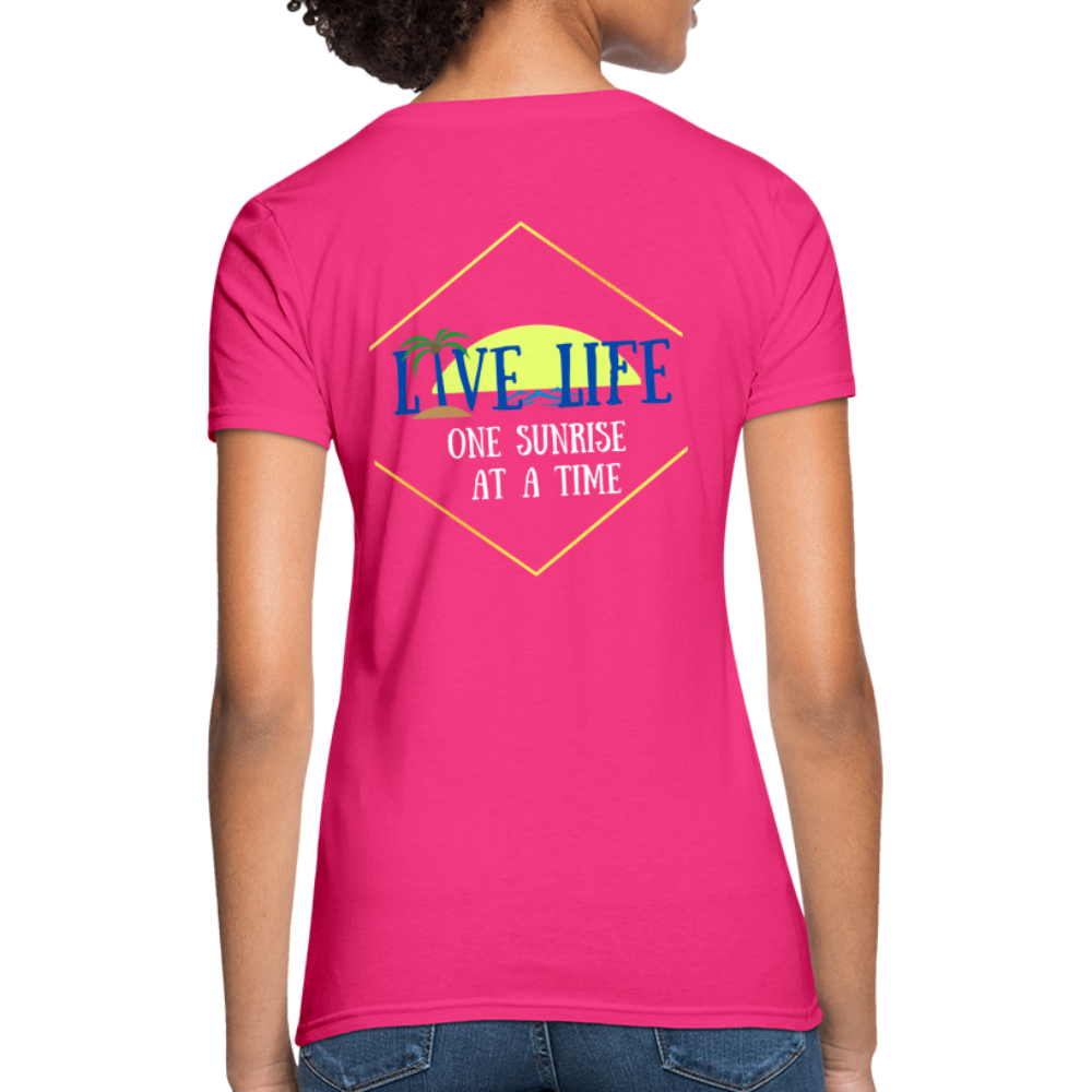 One Sunset at a time Women's T-Shirt - fuchsia